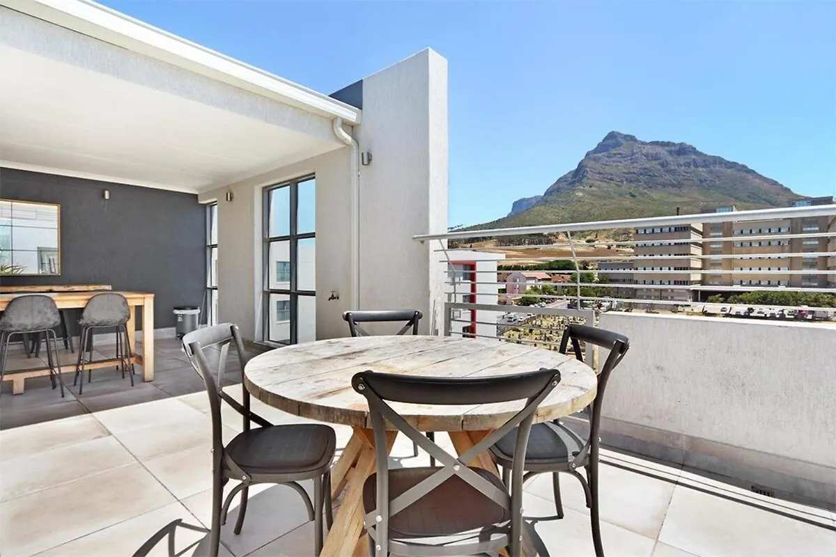 The Paragon Kahlua Modern Open Plan Centrally Located Cape Town