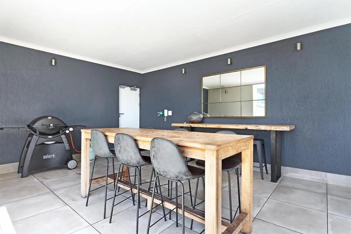 Apartment The Paragon Kahlua Modern Open Plan Centrally Located Cape Town