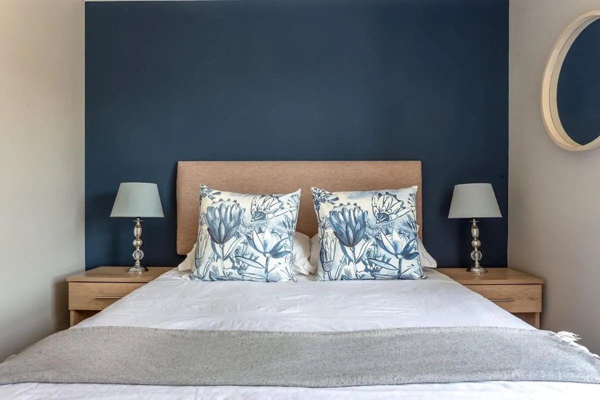 The Paragon Kahlua Modern Open Plan Centrally Located Cape Town